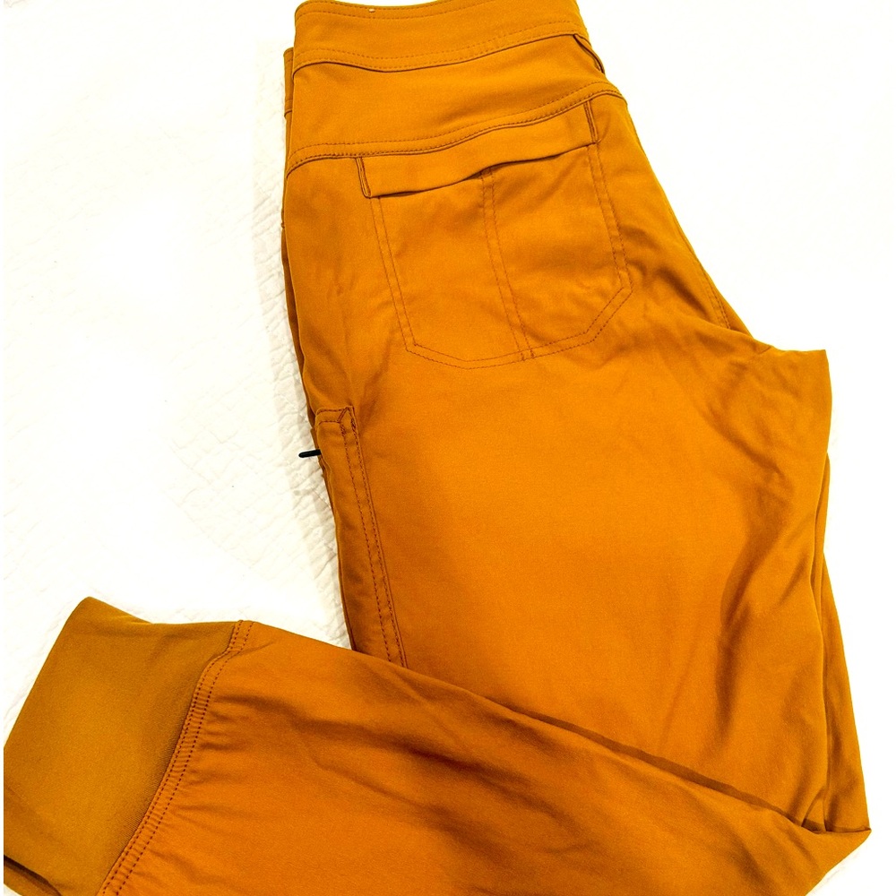 Prana Halle II Jogger NWOT